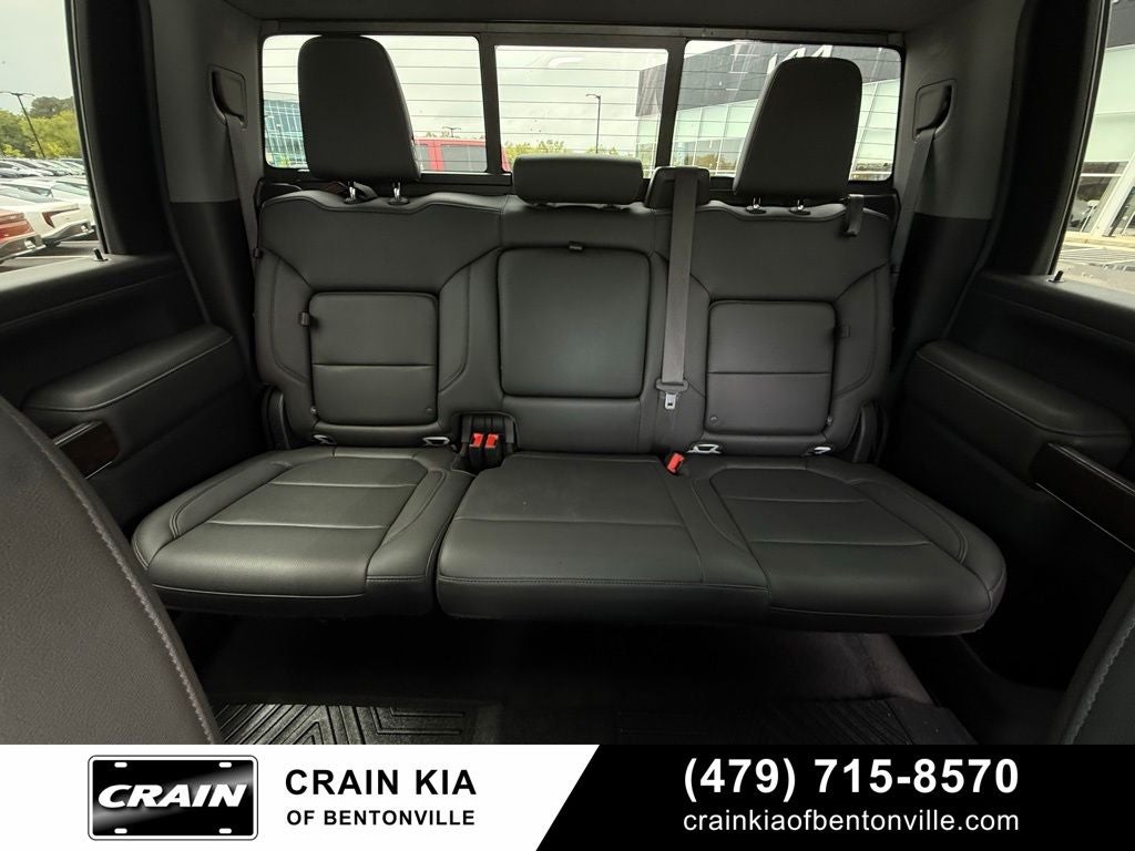 2020 GMC Sierra 3500HD SLT - 4WD / CLEAN CARFAX