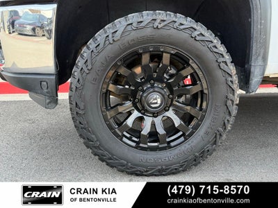 2020 GMC Sierra 3500HD SLT - 4WD / CLEAN CARFAX