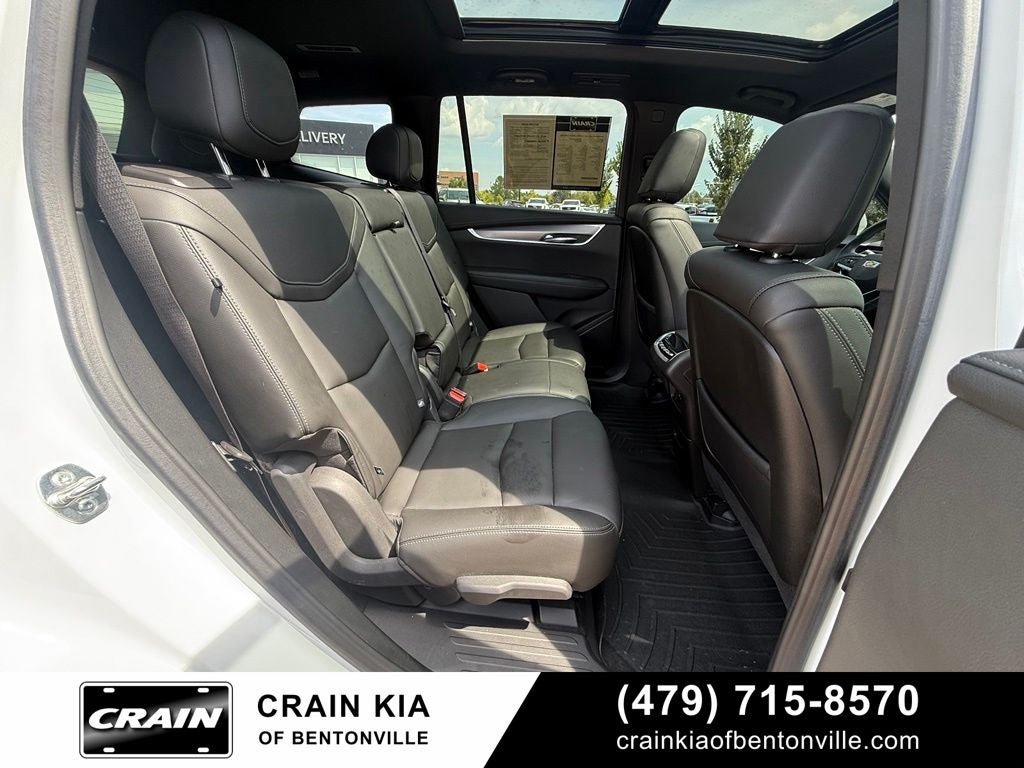 2024 Cadillac XT6 Luxury - AWD / PANORAMIC SUNROOF / CLEAN CARFAX