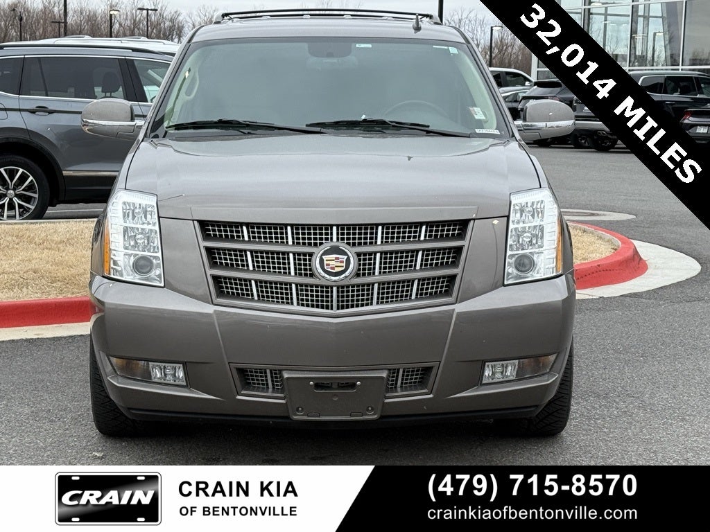 2014 Cadillac Escalade Premium - AWD / CLEAN CARFAX / VERY LOW MILES!