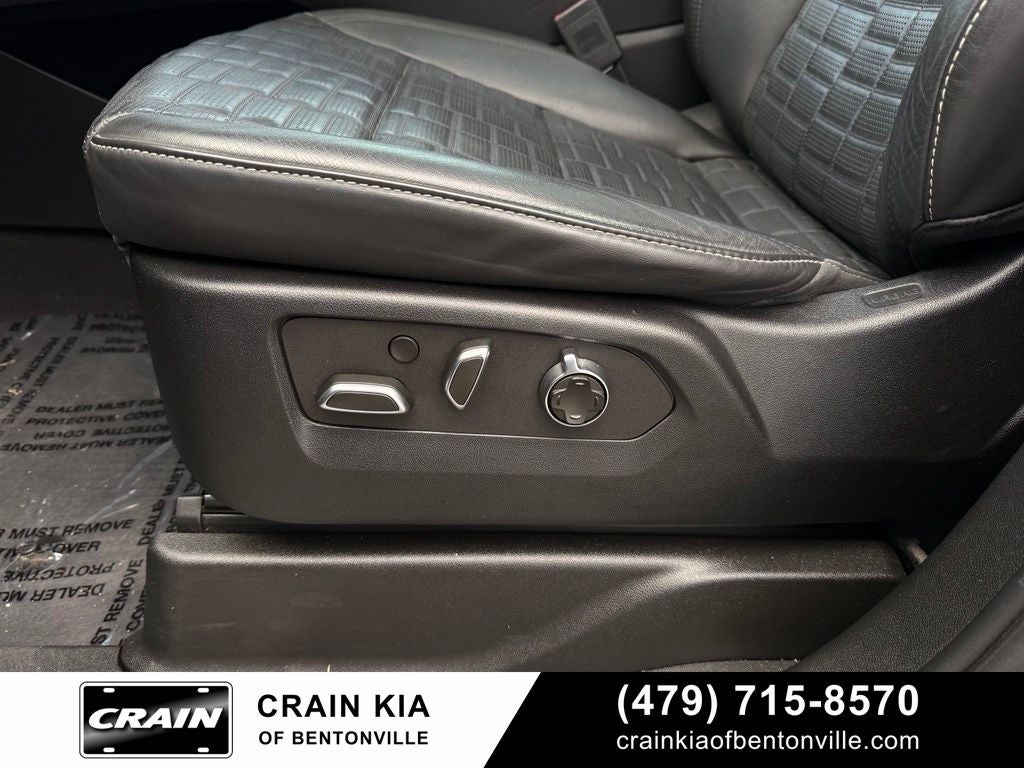 2023 Cadillac Escalade Premium Luxury Platinum - AWD / SUNROOF / CARFAX ONE OWNER