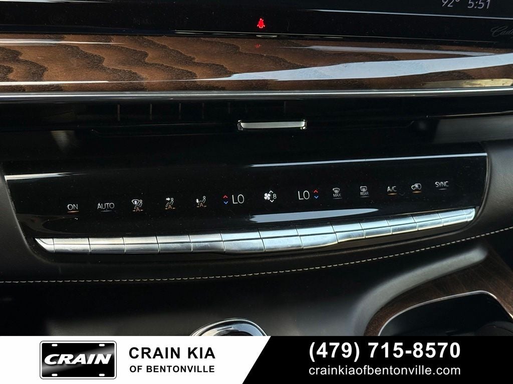 2023 Cadillac Escalade Premium Luxury Platinum - AWD / SUNROOF / CARFAX ONE OWNER