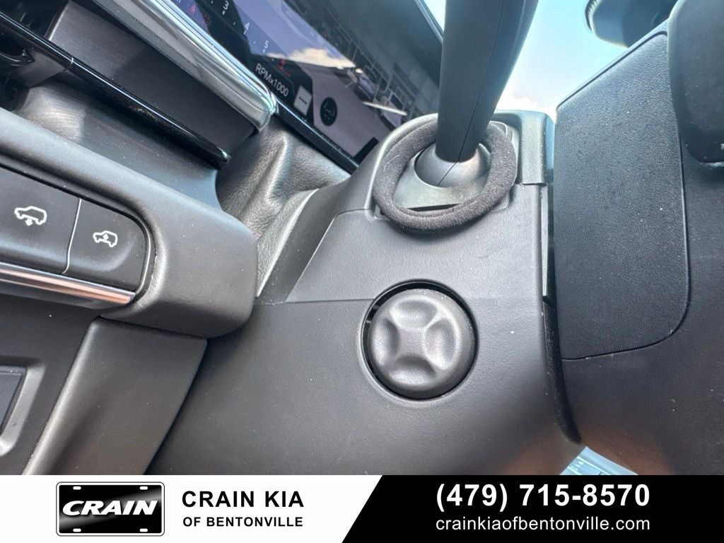 2023 Cadillac Escalade Sport Platinum Onyx - 4WD / PANORAMIC SUNROOF / CLEAN CARFAX