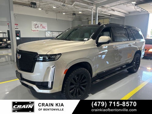 2024 Cadillac Escalade ESV Sport Platinum - AWD / PANORAMIC SUNROOF / CLEAN CARFAX