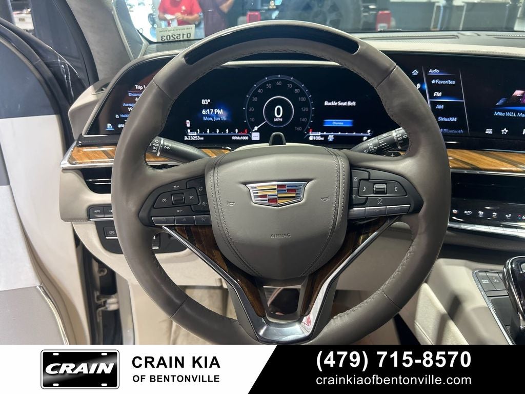 2024 Cadillac Escalade ESV Sport Platinum - AWD / PANORAMIC SUNROOF / CLEAN CARFAX