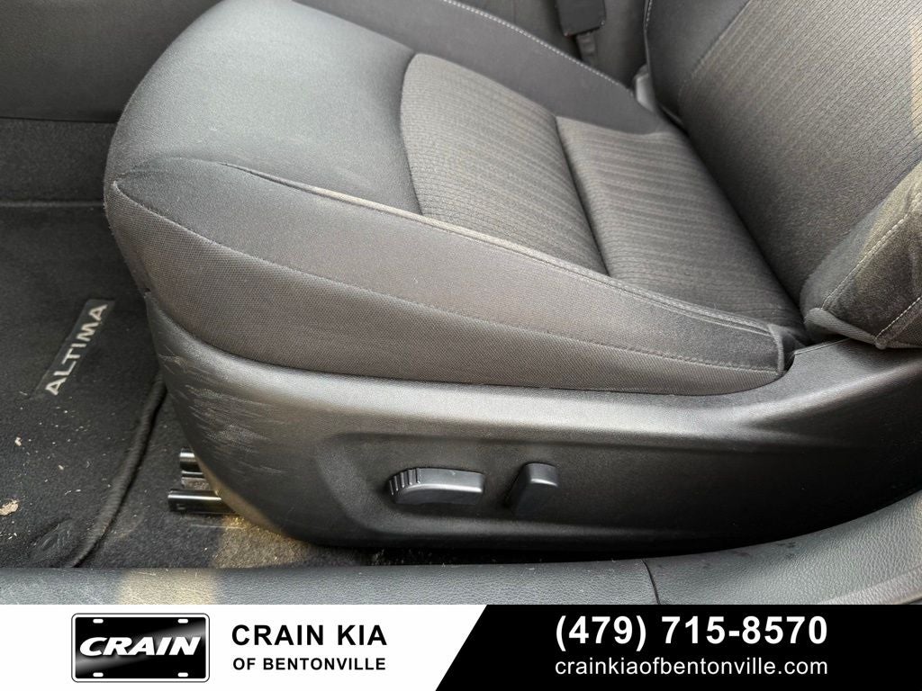 2024 Nissan Altima 2.5 SV - CLEAN CARFAX / ONE OWNER