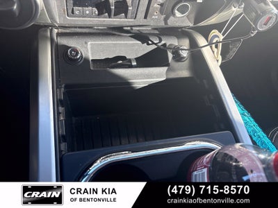2017 Nissan Titan XD PRO-4X - 4WD / CLEAN CARFAX