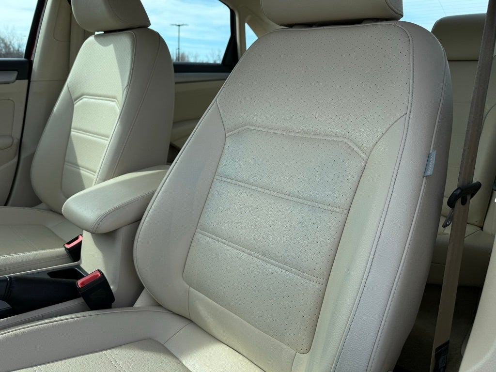 2015 Volkswagen Passat 1.8T Limited Edition - CLEAN CARFAX
