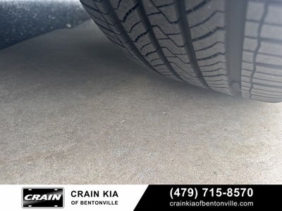 2011 Ford Mustang V6 - CLEAN CARFAX