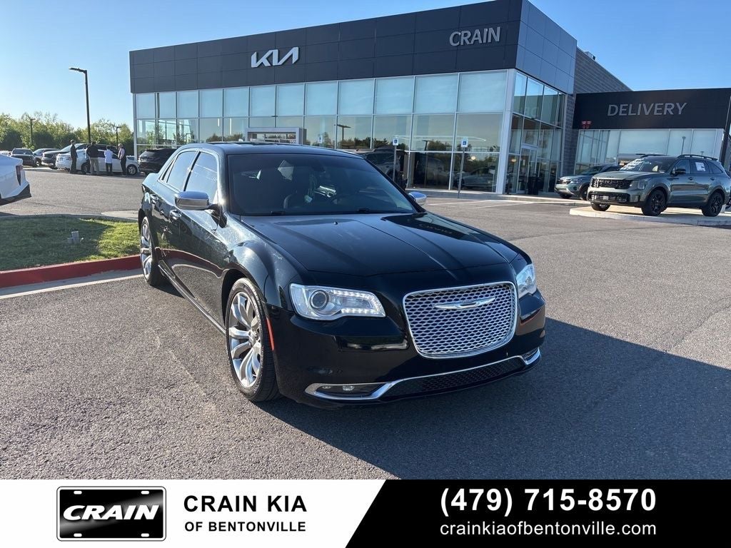 2017 Chrysler 300 C
