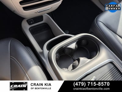 2024 Chrysler Pacifica Touring L - CLEAN CARFAX / ONE OWNER
