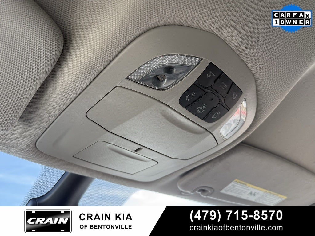 2024 Chrysler Pacifica Touring L - CLEAN CARFAX / ONE OWNER