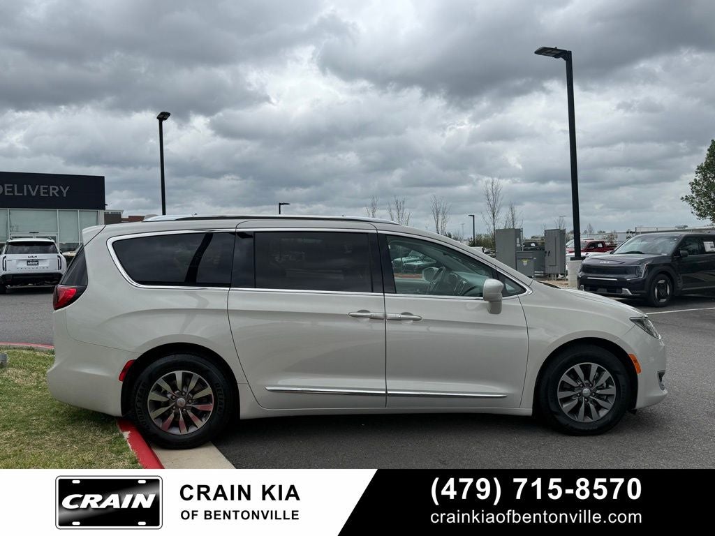 2019 Chrysler Pacifica Touring L Plus