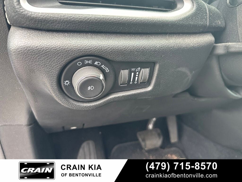 2021 Chrysler Pacifica Touring - CARFAX ONE OWNER