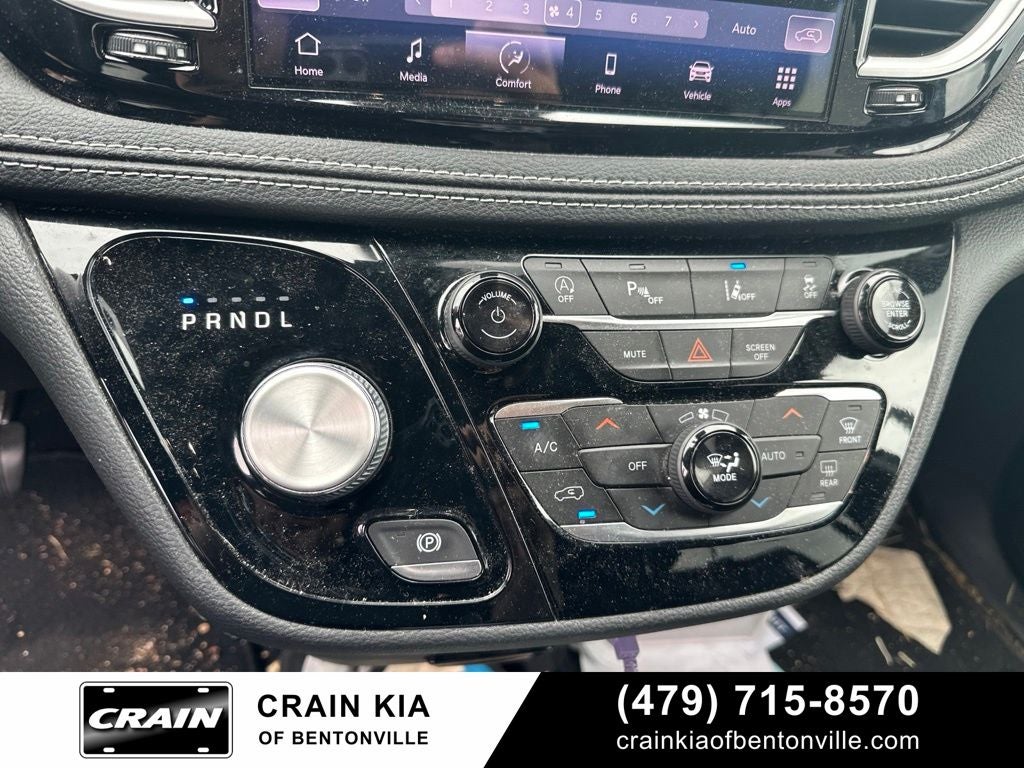 2021 Chrysler Pacifica Touring - CARFAX ONE OWNER