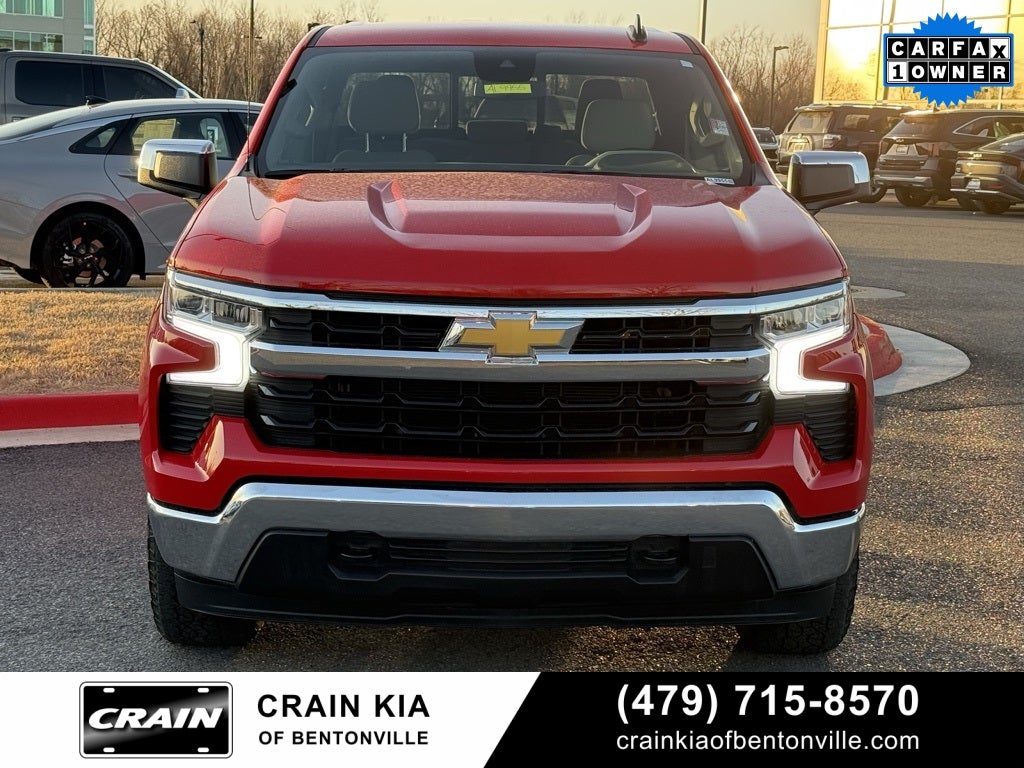 2024 Chevrolet Silverado 1500 LT Z71 - 4WD / CLEAN CARFAX / ONE OWNER