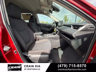 2021 Toyota RAV4 LE