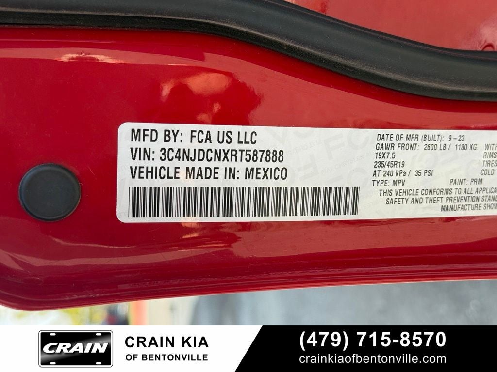 2024 Jeep Compass Limited - 4WD / PANORAMIC SUNROOF / CLEAN CARFAX