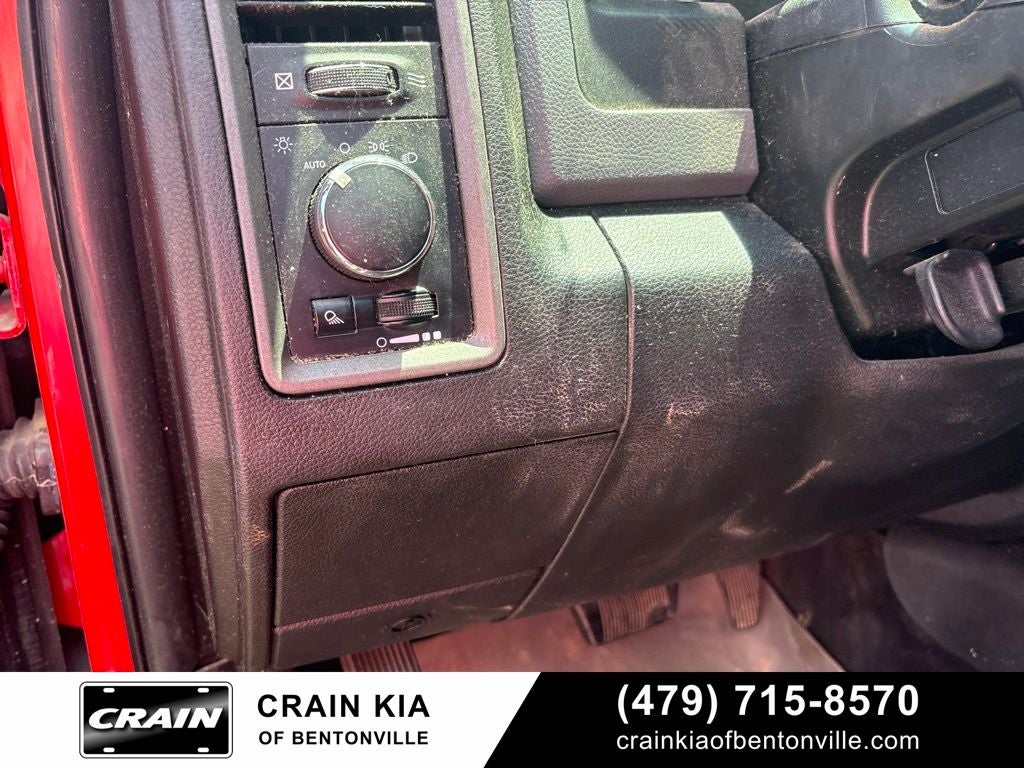 2018 RAM 3500 Tradesman - 4WD / CLEAN CARFAX / DIESEL - FLAT BED