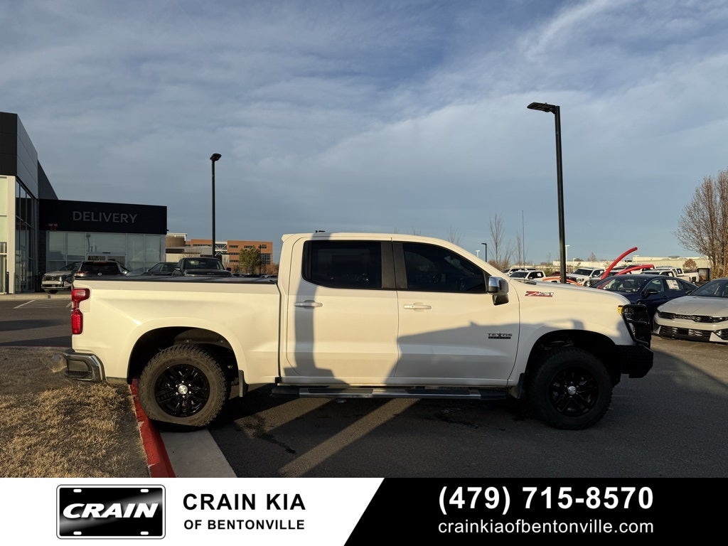 2019 Chevrolet Silverado 1500 LT - 4WD / CLEAN CARFAX