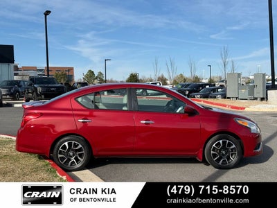 2015 Nissan Versa 1.6 SL - LOW MILES!