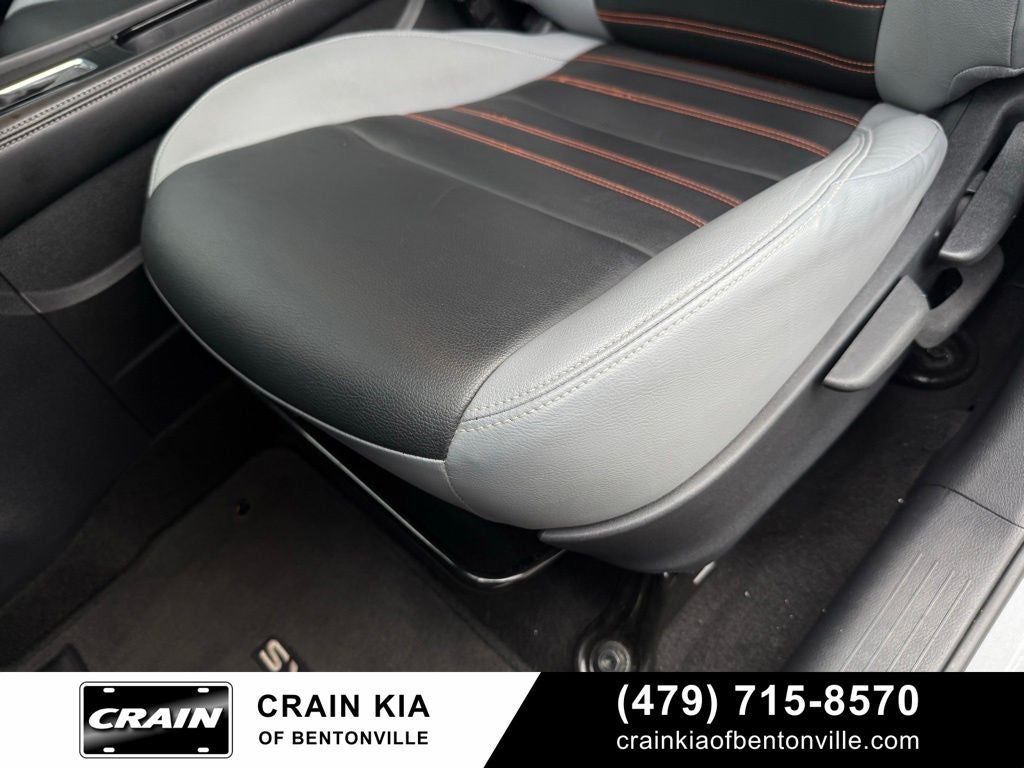 2022 Nissan Kicks SR - CLEAN CARFAX / ONE OWNER