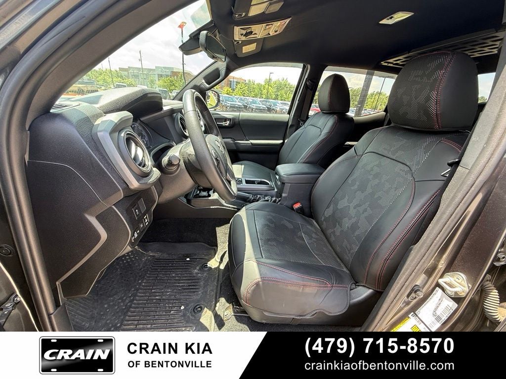 2020 Toyota Tacoma TRD Off-Road V6 - LONG BED! / 4WD / CLEAN CARFAX