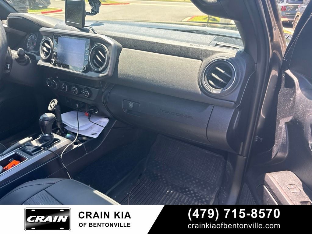 2020 Toyota Tacoma TRD Off-Road V6 - LONG BED! / 4WD / CLEAN CARFAX
