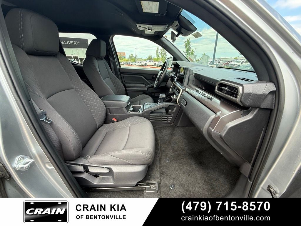 2024 Toyota Tacoma SR5 - CLEAN CARFAX / ONE OWNER