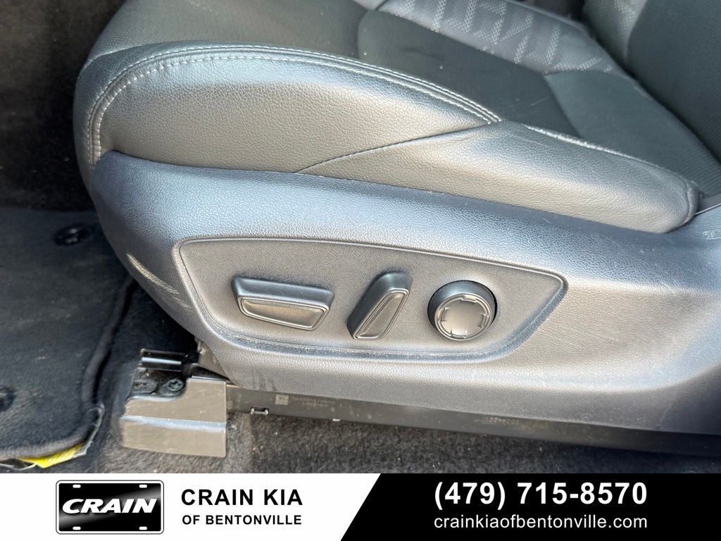 2025 Toyota Tacoma TRD Sport Premium - 4WD / SUNROOF / $8,750 Premium Pkg