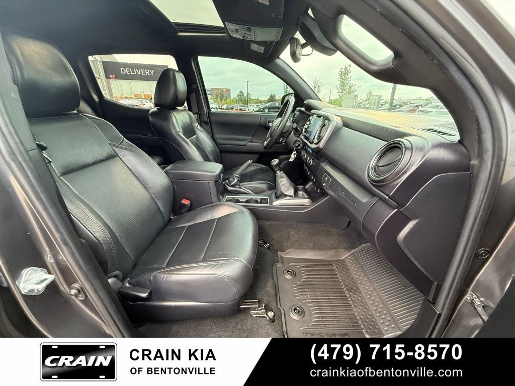 2022 Toyota Tacoma TRD Off-Road Premium V6 - SUNROOF / 4WD / MANUAL / LIFTED