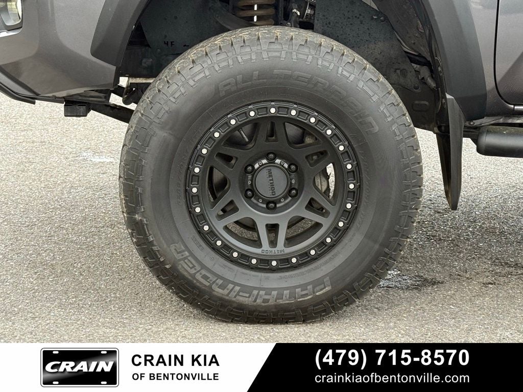 2022 Toyota Tacoma TRD Off-Road Premium V6 - SUNROOF / 4WD / MANUAL / LIFTED