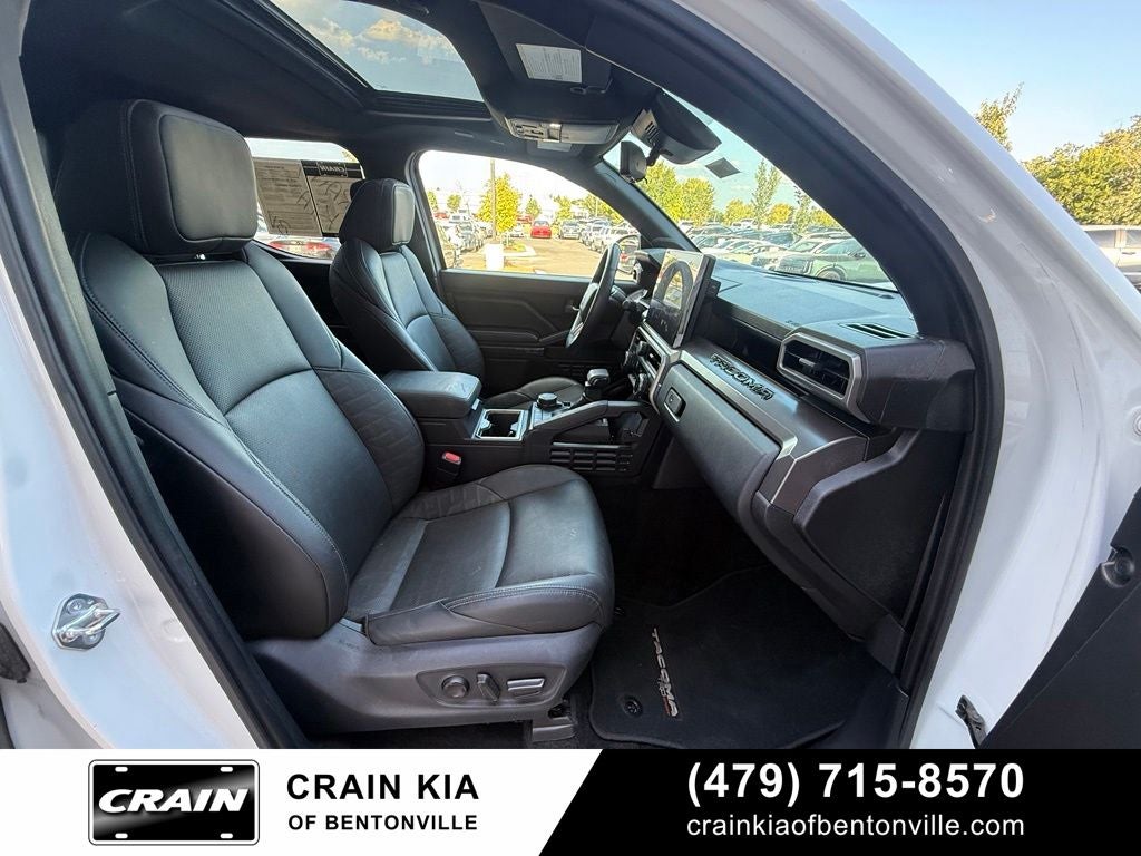 2025 Toyota Tacoma TRD Sport Premium - SUNROOF / 4WD / CLEAN CARFAX