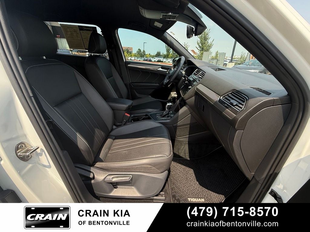 2022 Volkswagen Tiguan 2.0T SE R-Line Black - SUNROOF