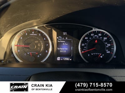 2016 Toyota Camry SE - CLEAN CARFAX HISTORY