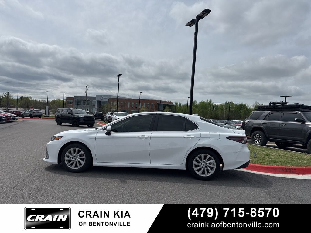 2023 Toyota Camry LE - CLEAN CARFAX / ONE OWNER