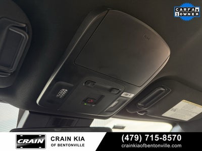 2025 Toyota Camry SE - CLEAN CARFAX / ONE OWNER