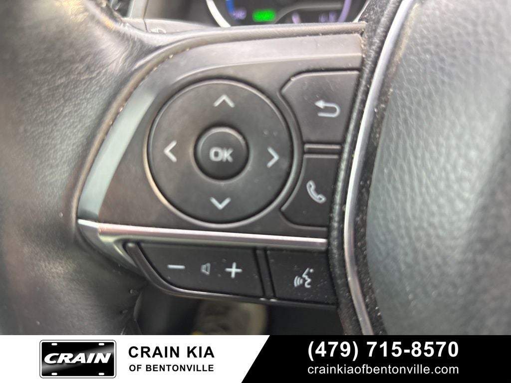 2020 Toyota Camry Hybrid XLE - HYBRID!