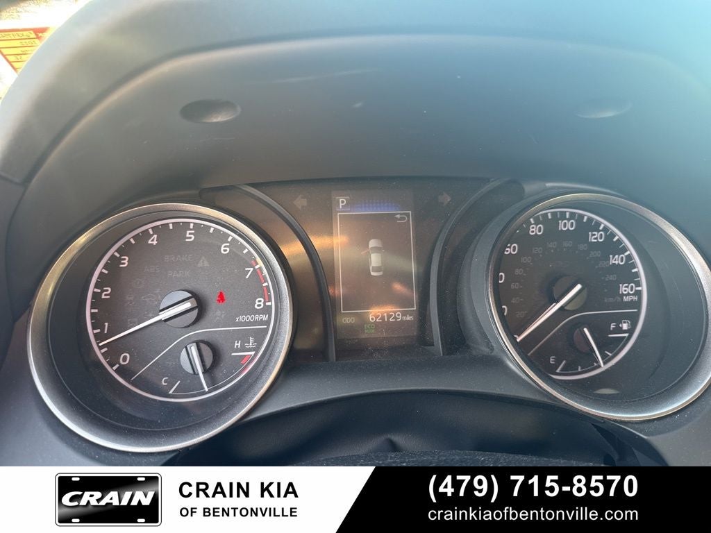 2022 Toyota Camry SE - CLEAN CARFAX / ONE OWNER