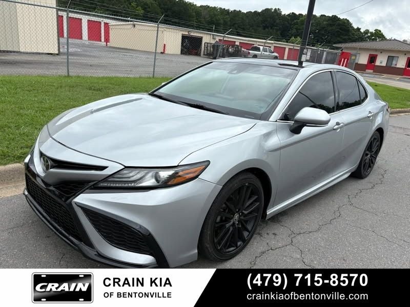 2021 Toyota Camry XSE - PANORAMIC SUNROOF / RED INTERIOR