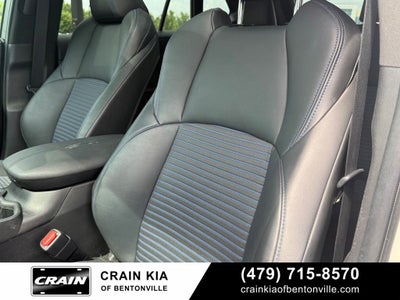 2022 Toyota RAV4 Hybrid XSE - AWD / PANORAMIC SUNROOF / ONE OWNER
