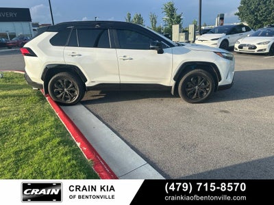 2022 Toyota RAV4 Hybrid XSE - AWD / PANORAMIC SUNROOF / ONE OWNER