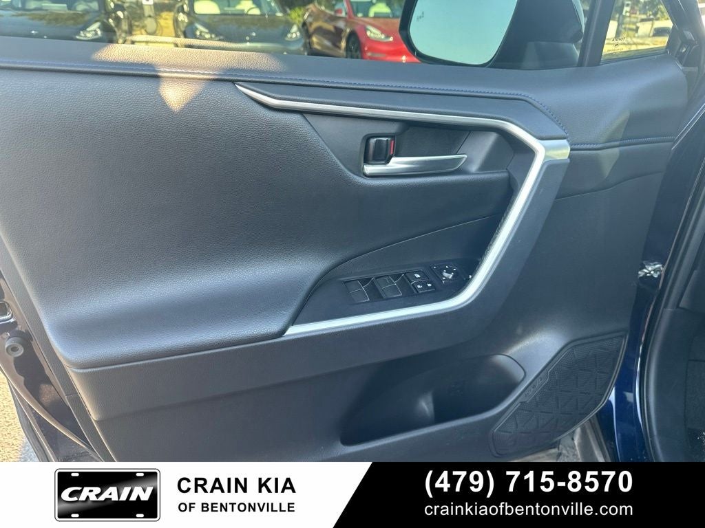 2021 Toyota RAV4 Hybrid XSE - AWD / CLEAN CARFAX / SUNROOF