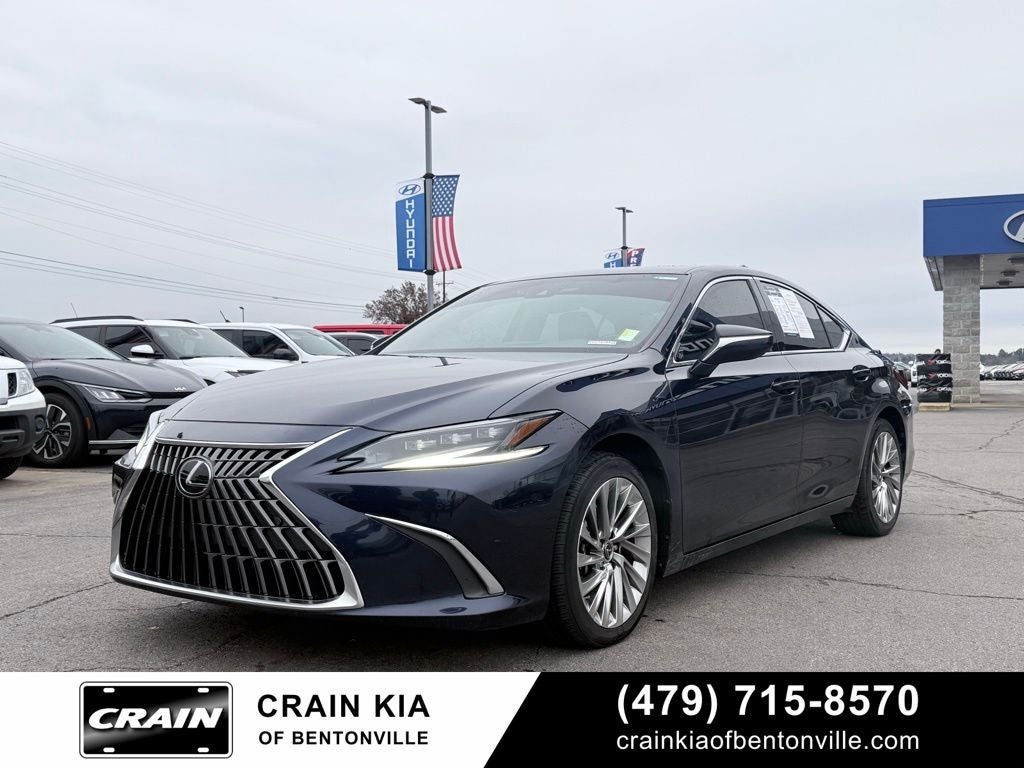 2023 Lexus ES 300h Luxury - CARFAX ONE OWNER