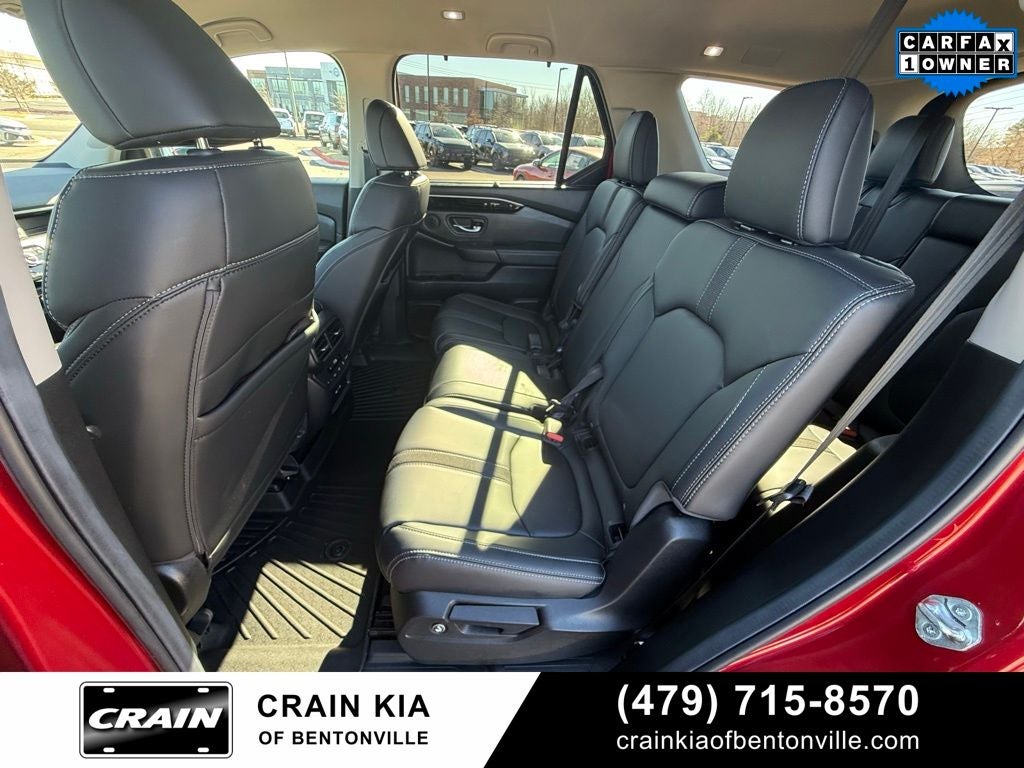 2025 Honda Pilot EX-L - AWD / CLEAN CARFAX / ONE OWNER