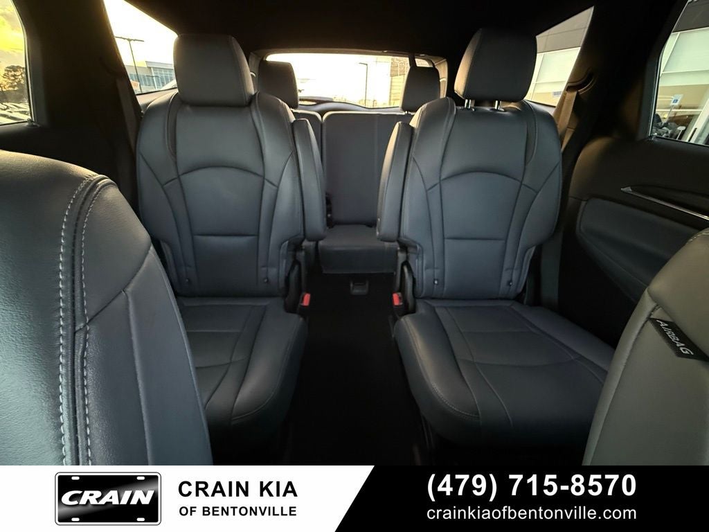 2024 Buick Enclave Premium Group - AWD / CLEAN CARFAX / ONE OWNER
