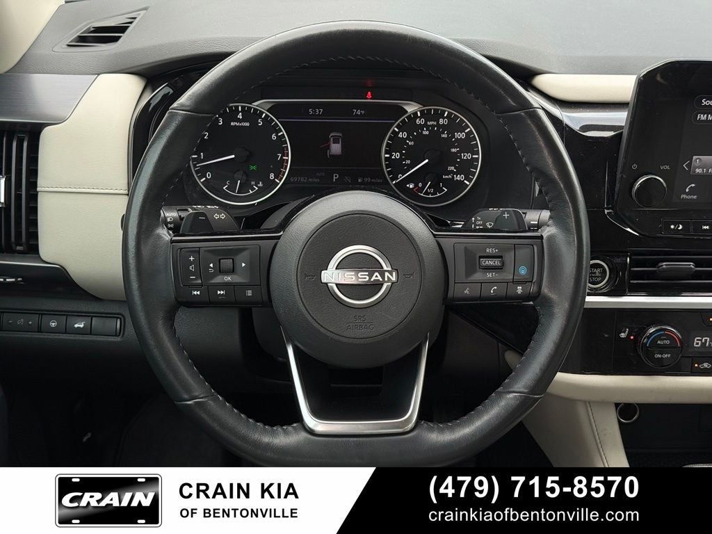 2022 Nissan Pathfinder SL - 4WD / CLEAN CARFAX