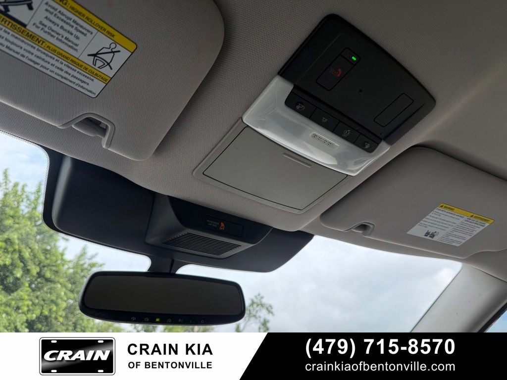 2022 Nissan Pathfinder SL - 4WD / CLEAN CARFAX