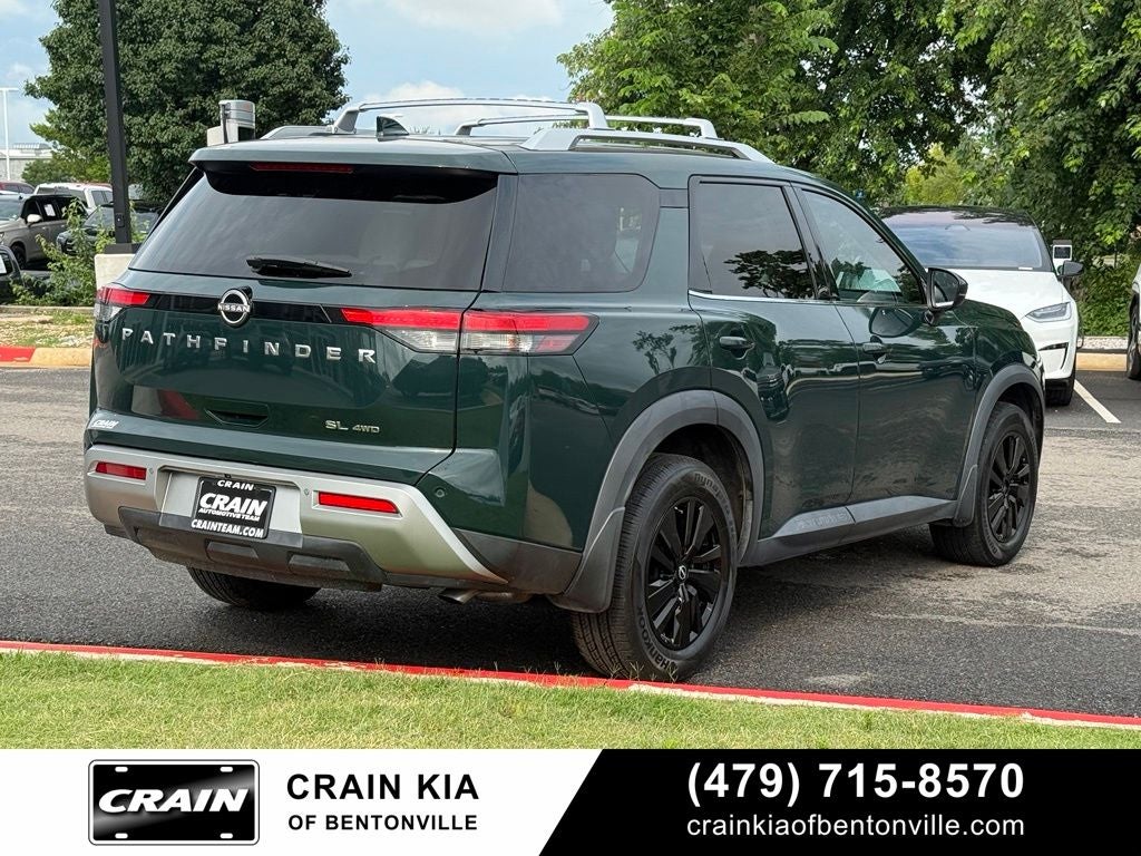 2022 Nissan Pathfinder SL - 4WD / CLEAN CARFAX