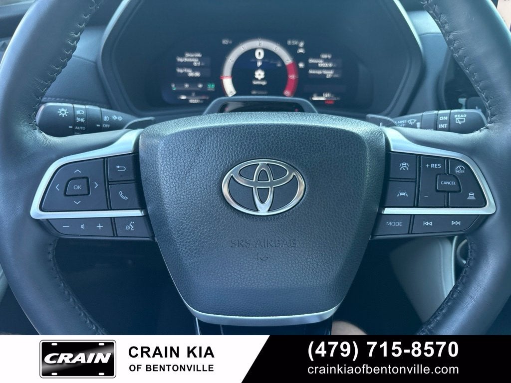 2024 Toyota Grand Highlander Platinum | CARFAX ONE OWNER!